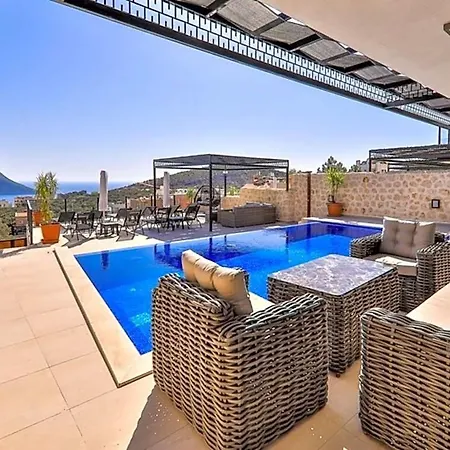 In Sleeps 10 Includes Swimming Pool Air Con And Wifi Villa