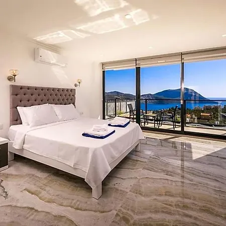 In Sleeps 10 Includes Swimming Pool Air Con And Wifi *