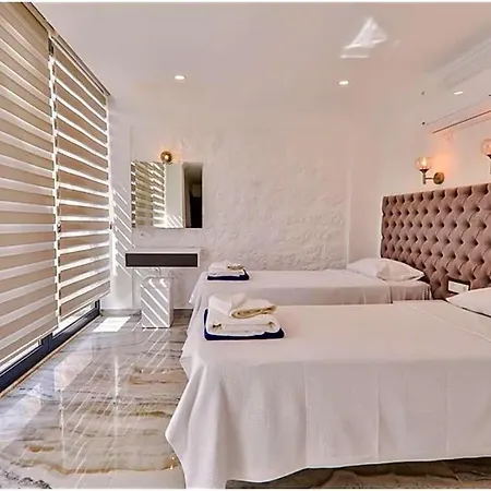 In Sleeps 10 Includes Swimming Pool Air Con And Wifi * Kalkan